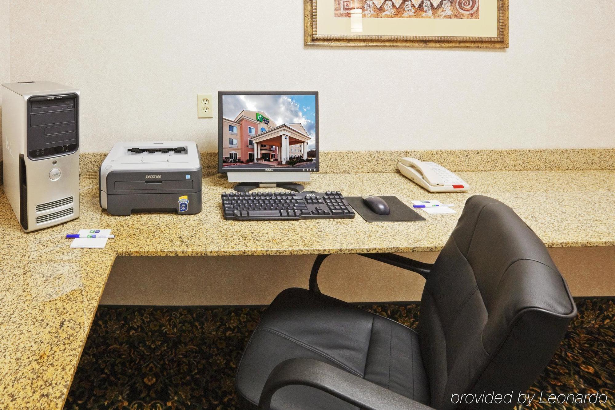 Holiday Inn Express Hotel & Suites Chickasha By Ihg Konforlar fotoğraf