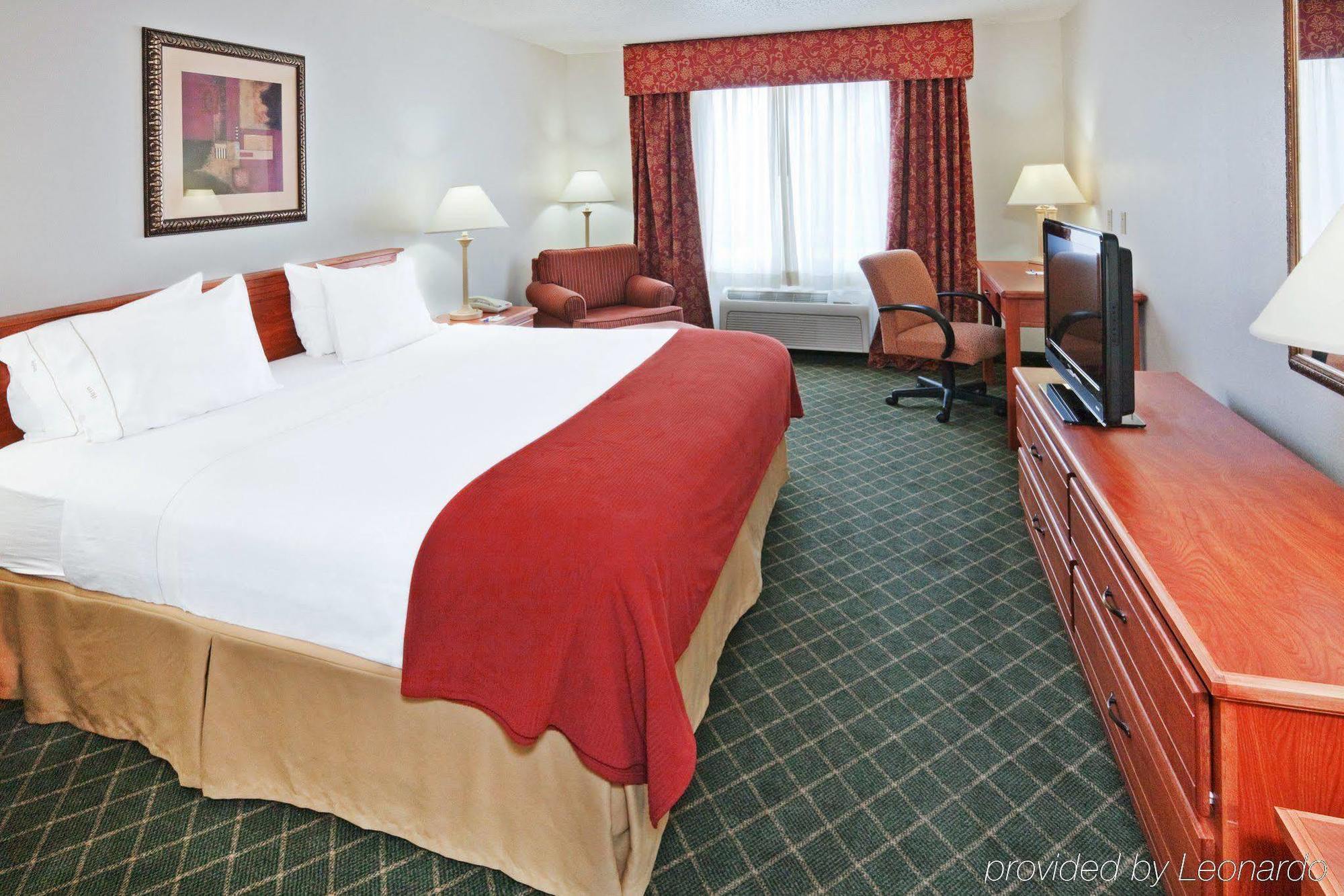Holiday Inn Express Hotel & Suites Chickasha By Ihg Dış mekan fotoğraf